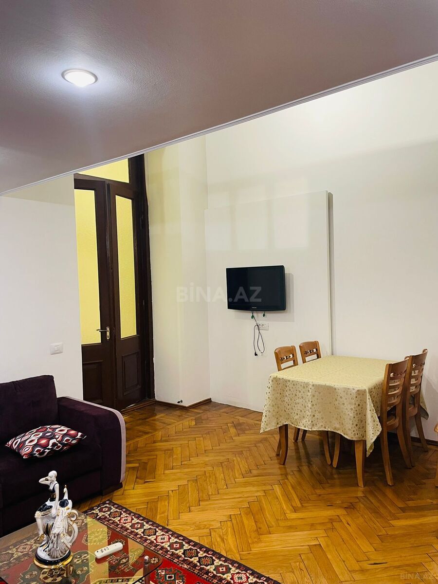 2 otaqlı köhnə tikili 50 m², 28 May m. - şəkil 3