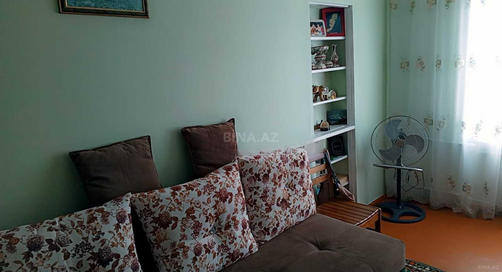 3 otaqlı köhnə tikili 80 m², Elmlər Akademiyası m. - şəkil 2