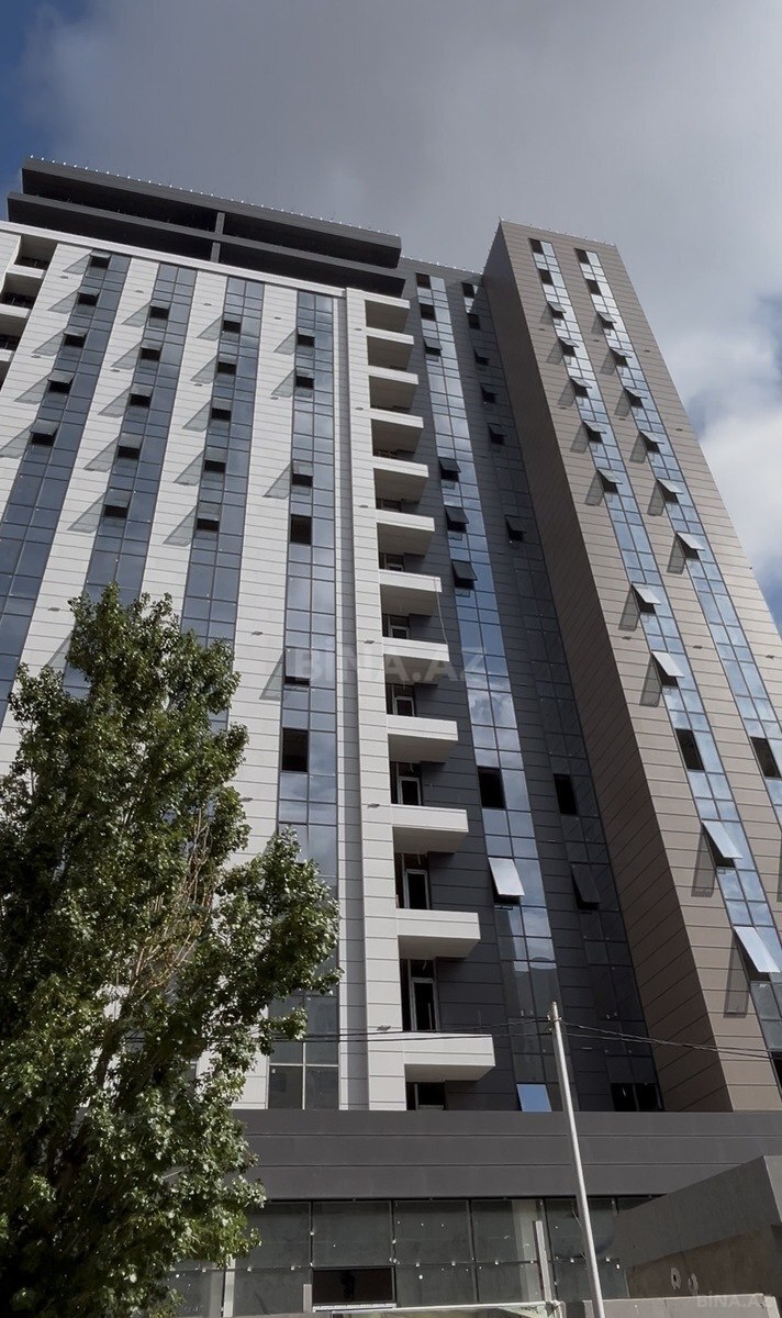 5 otaqlı yeni tikili 167 m², Elmlər Akademiyası m. - əsas şəkil