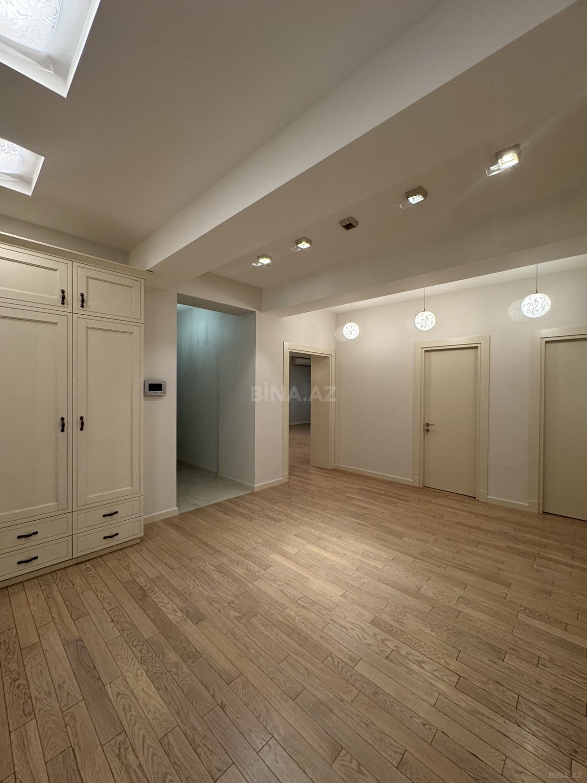 4 otaqlı yeni tikili 200 m², İnşaatçılar m. - şəkil 3
