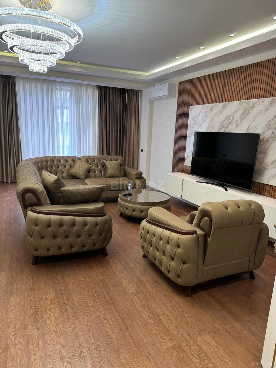 3 otaqlı yeni tikili 180 m², 28 May m.