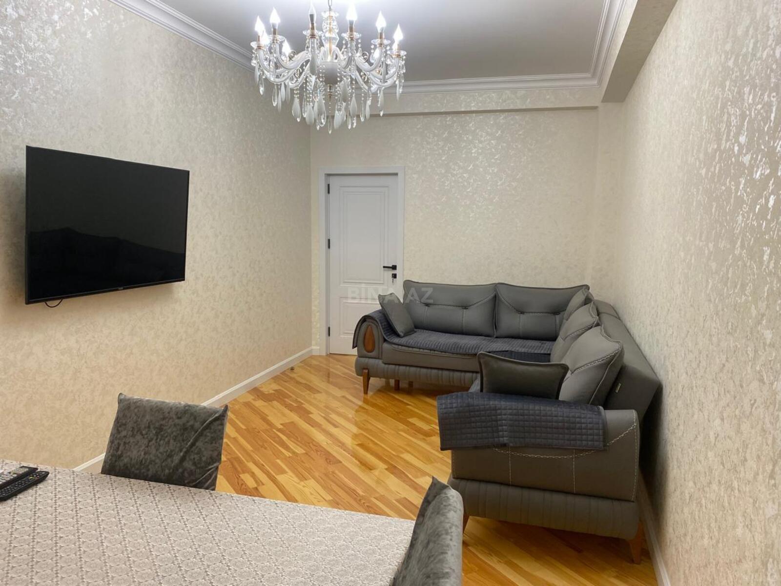 3 otaqlı yeni tikili 125 m², Qaraçuxur q.