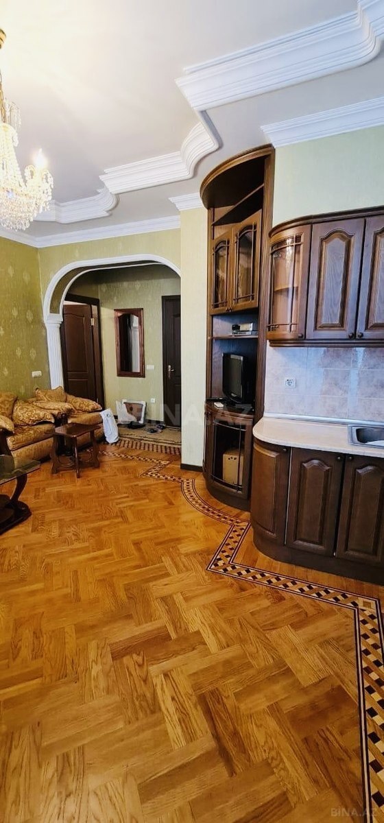 Satılır 2 otaqlı köhnə tikili 55 m², İçəri Şəhər m. - şəkil 3