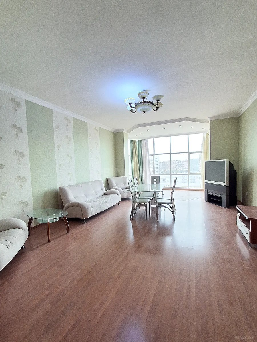 4 otaqlı yeni tikili 202 m², 28 May m. - şəkil 3
