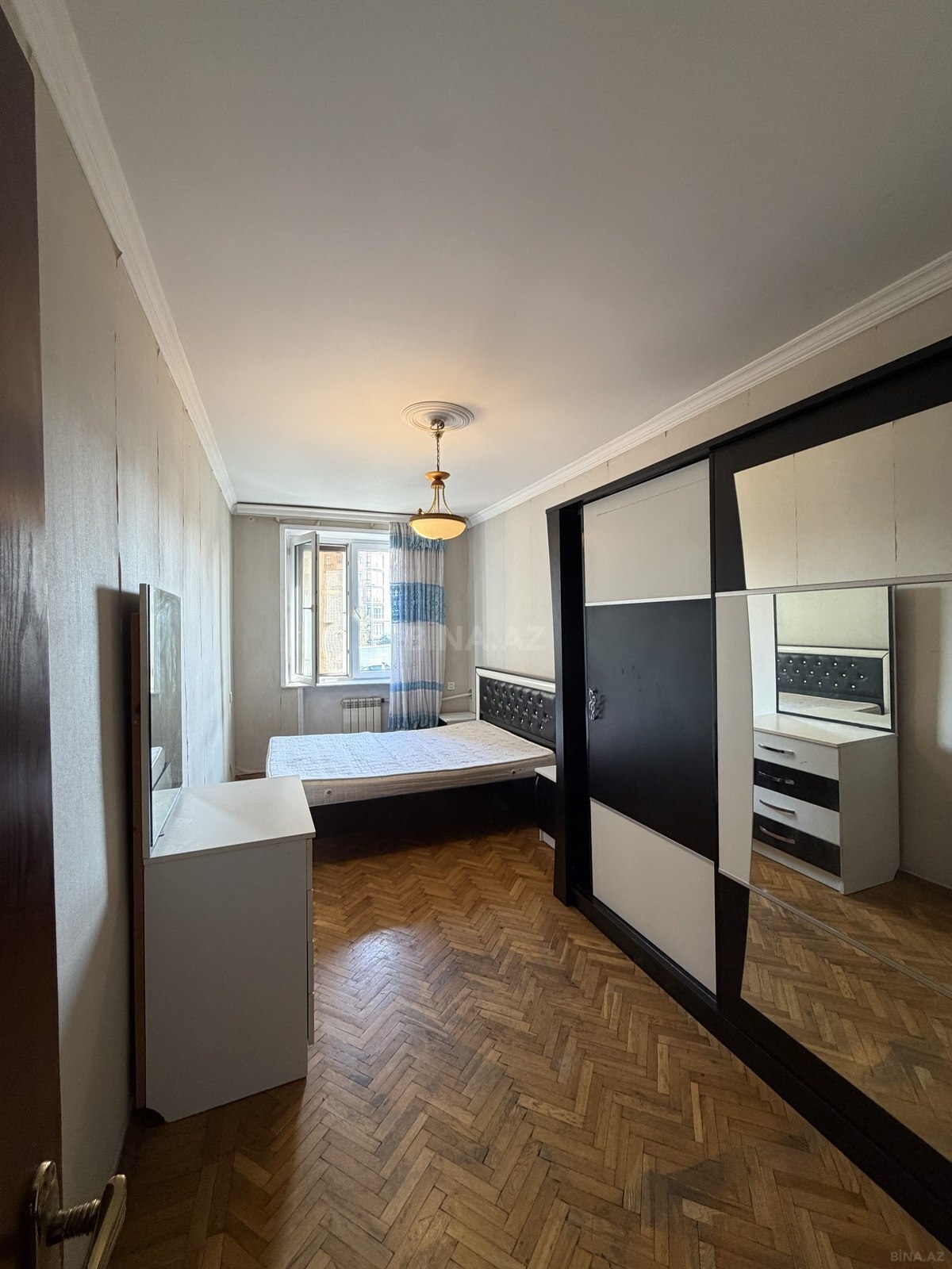 3 otaqlı köhnə tikili 80 m², 8-ci mikrorayon q. - şəkil 2