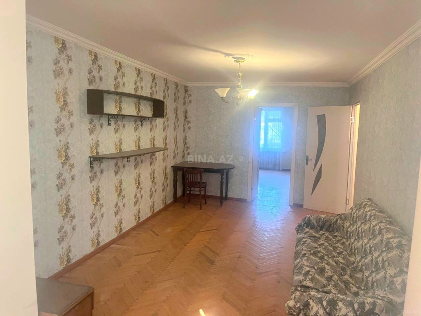 3 otaqlı köhnə tikili 70 m², İnşaatçılar m.