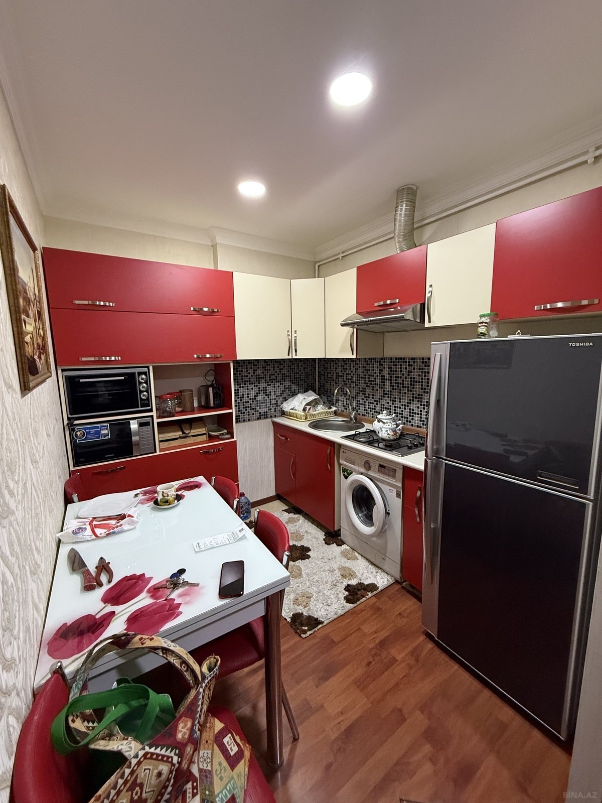 2 otaqlı yeni tikili 60 m², 8-ci kilometr q.