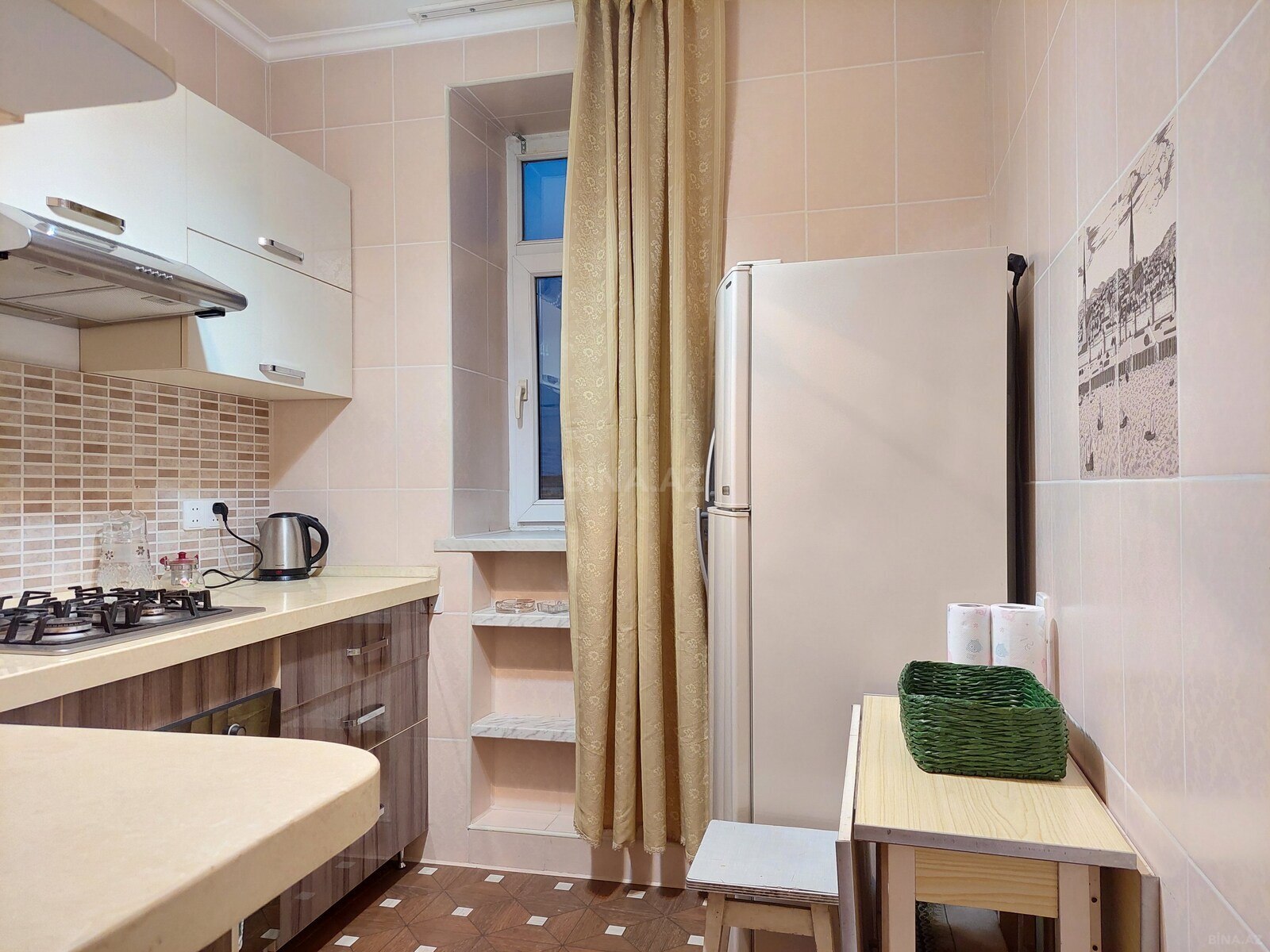 2 otaqlı köhnə tikili 60 m², Yasamal r.