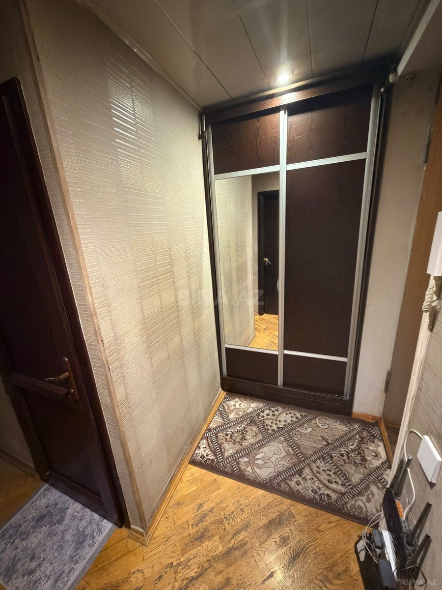 2 otaqlı köhnə tikili 45 m², Elmlər Akademiyası m.