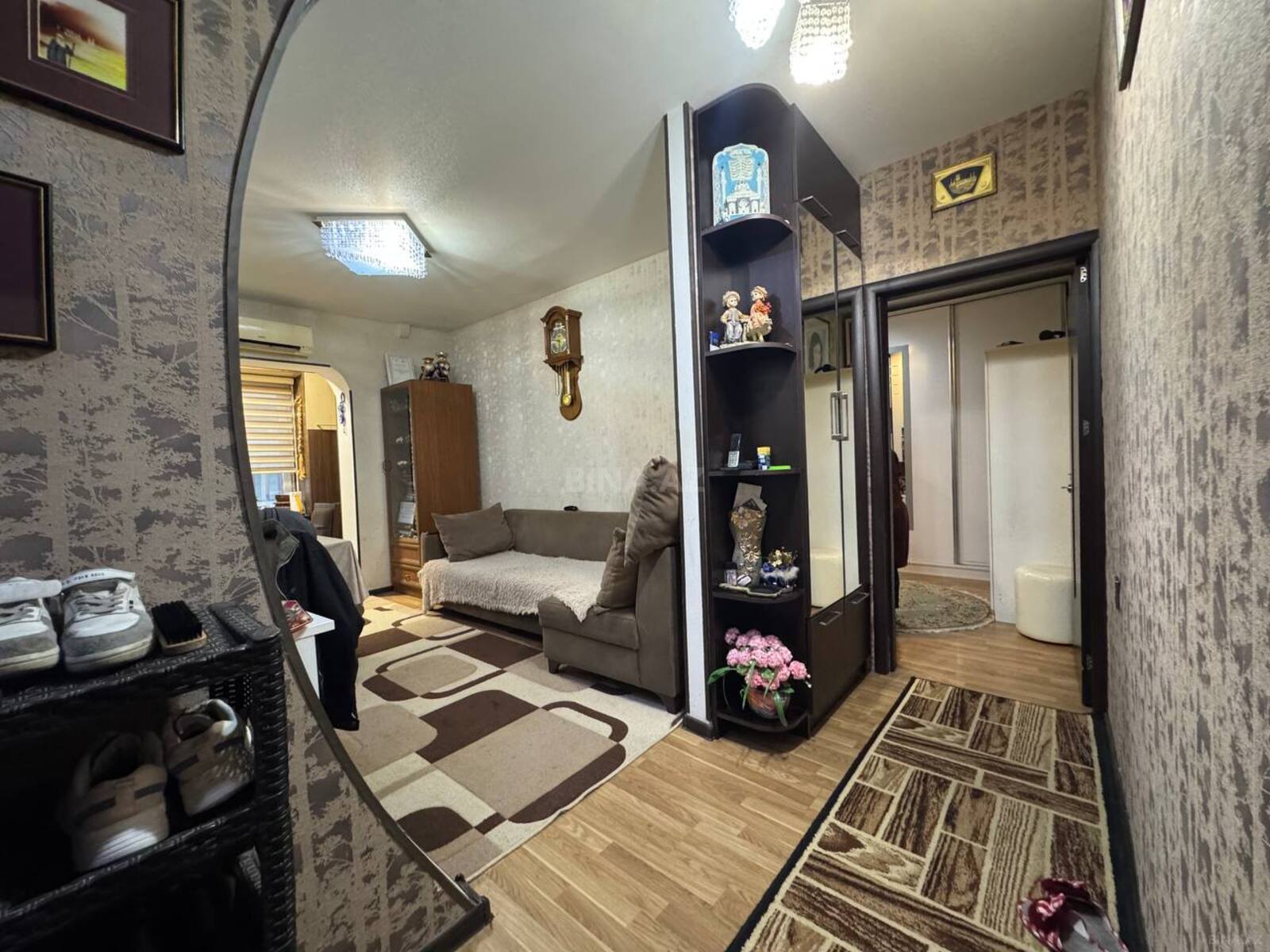 3 otaqlı köhnə tikili 65 m², İnşaatçılar m.