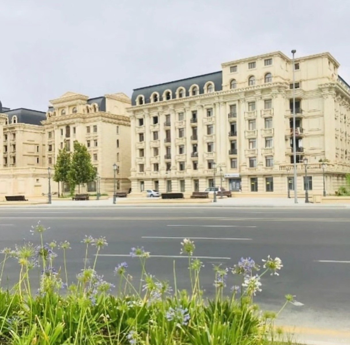 4 otaqlı yeni tikili 135 m², Bayıl q. - əsas şəkil