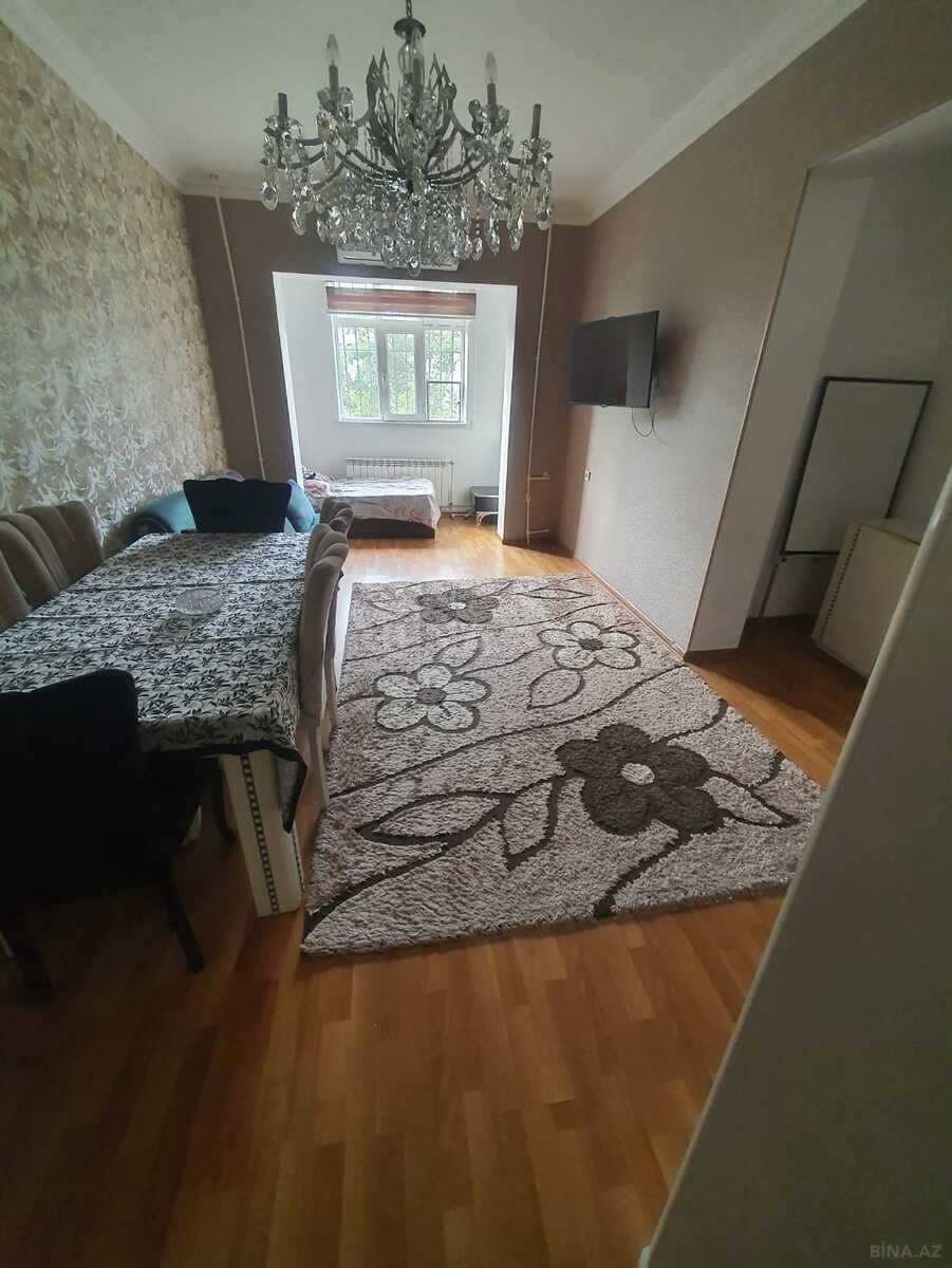 Satılır 2 otaqlı köhnə tikili 65 m², Nəsimi m.