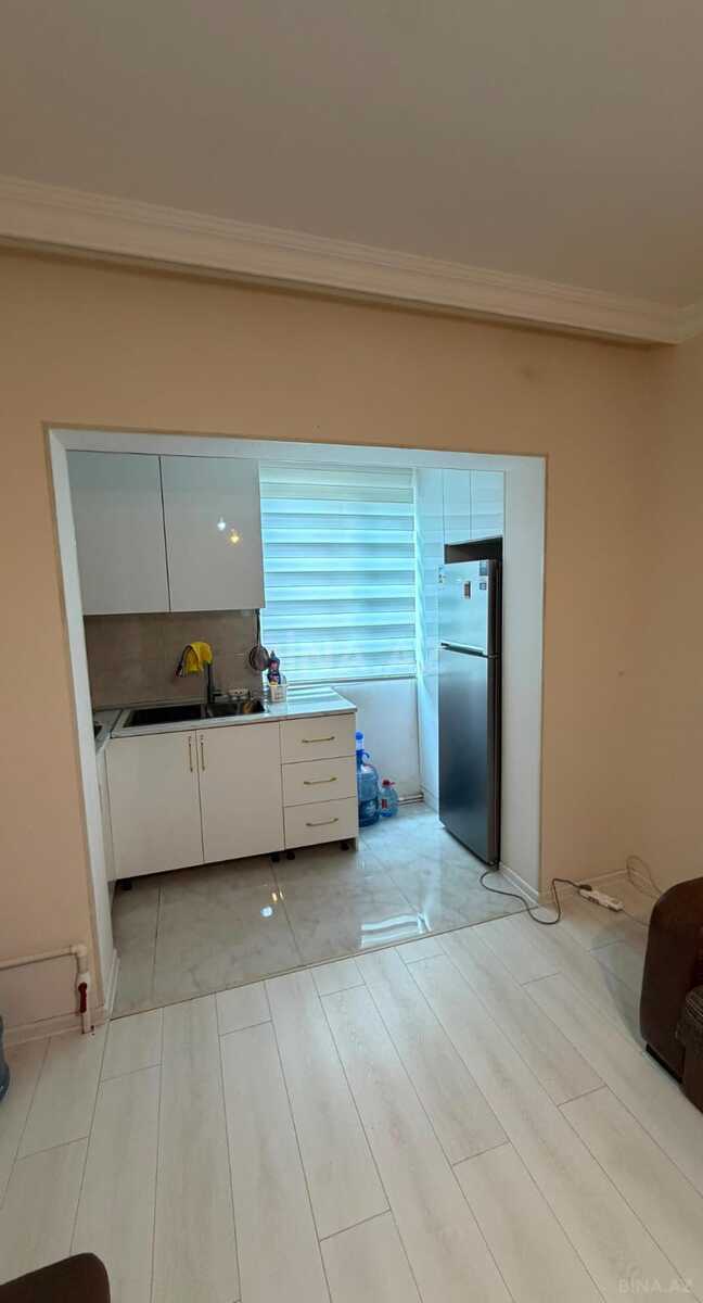 3 otaqlı köhnə tikili 70 m², Həzi Aslanov m. - əsas şəkil