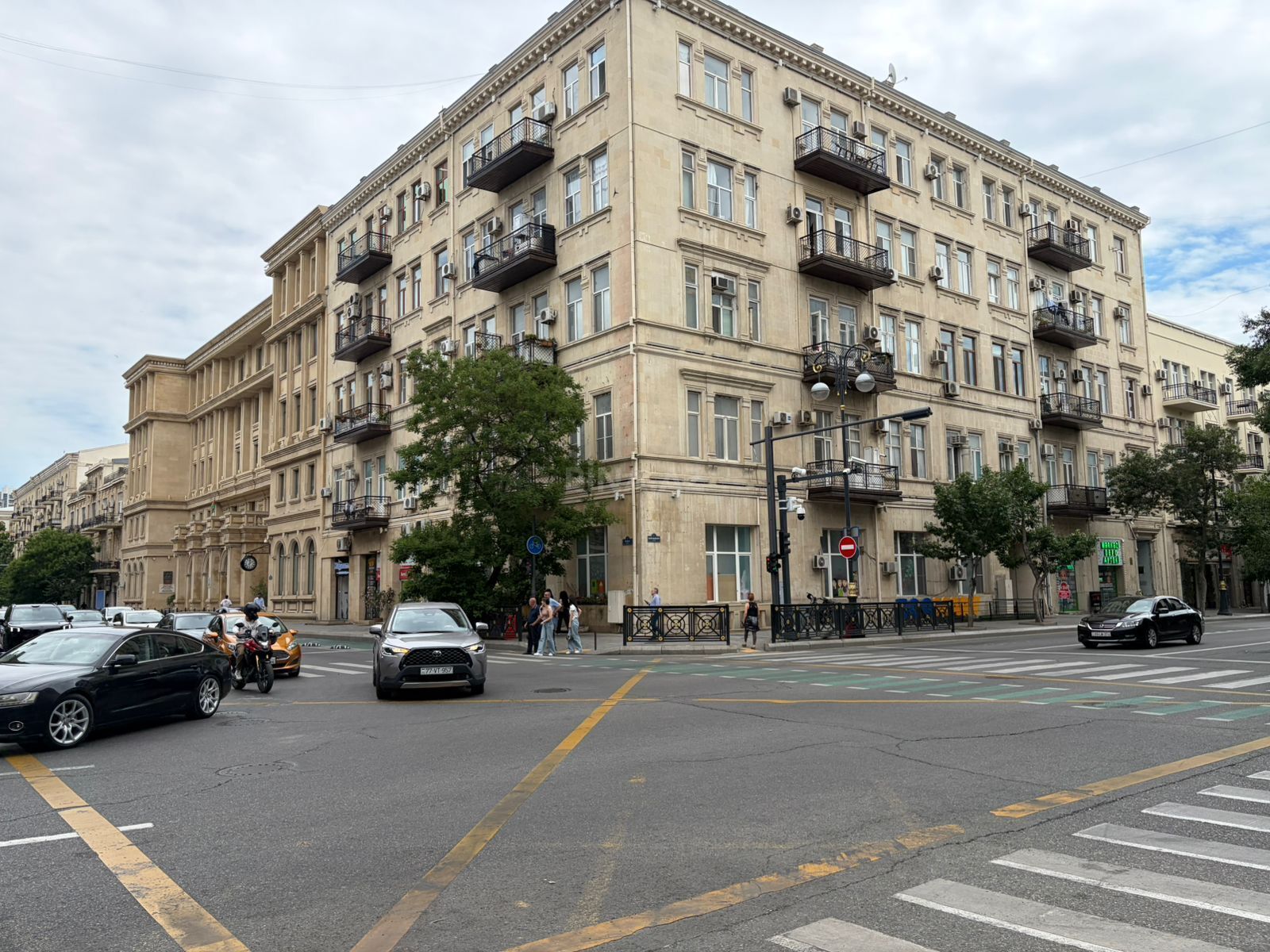 1 otaqlı köhnə tikili 38 m², 28 May m. - əsas şəkil
