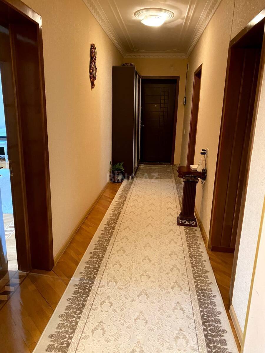 4 otaqlı köhnə tikili 120 m², Bakıxanov q.