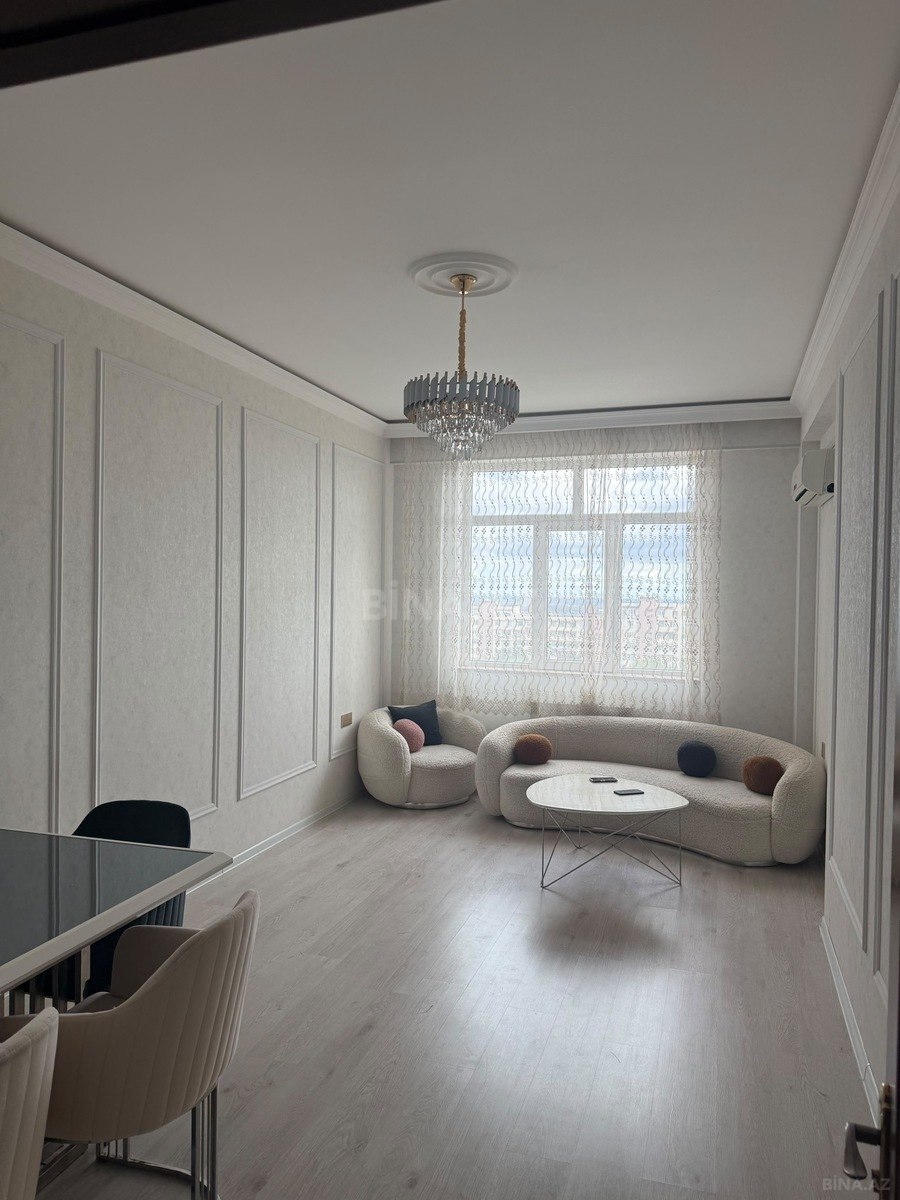 2 otaqlı yeni tikili 80 m², Əhmədli q.