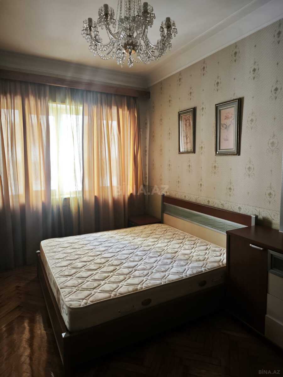 İcarəyə verilir 3 otaqlı köhnə tikili 92 m², Koroğlu m. - əsas şəkil