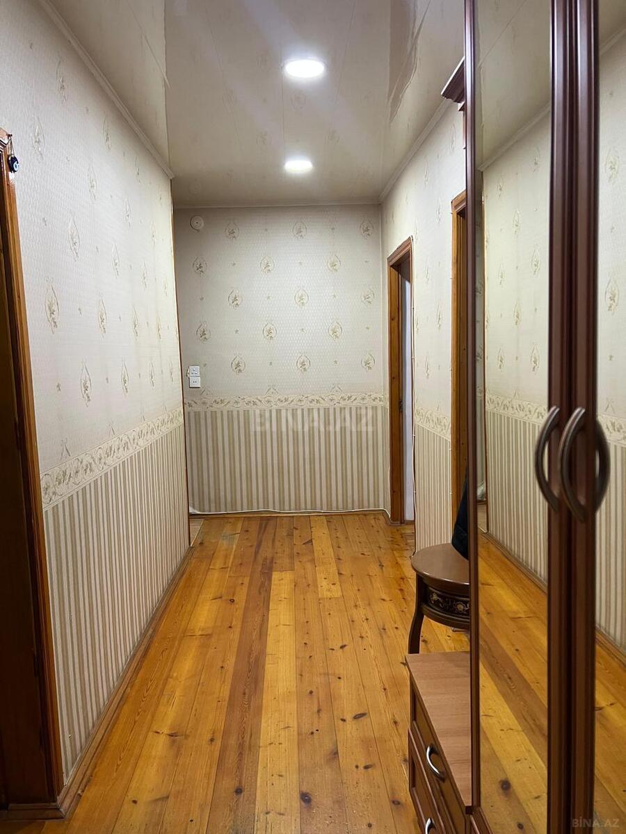 3 otaqlı köhnə tikili 60 m², Bakıxanov q.