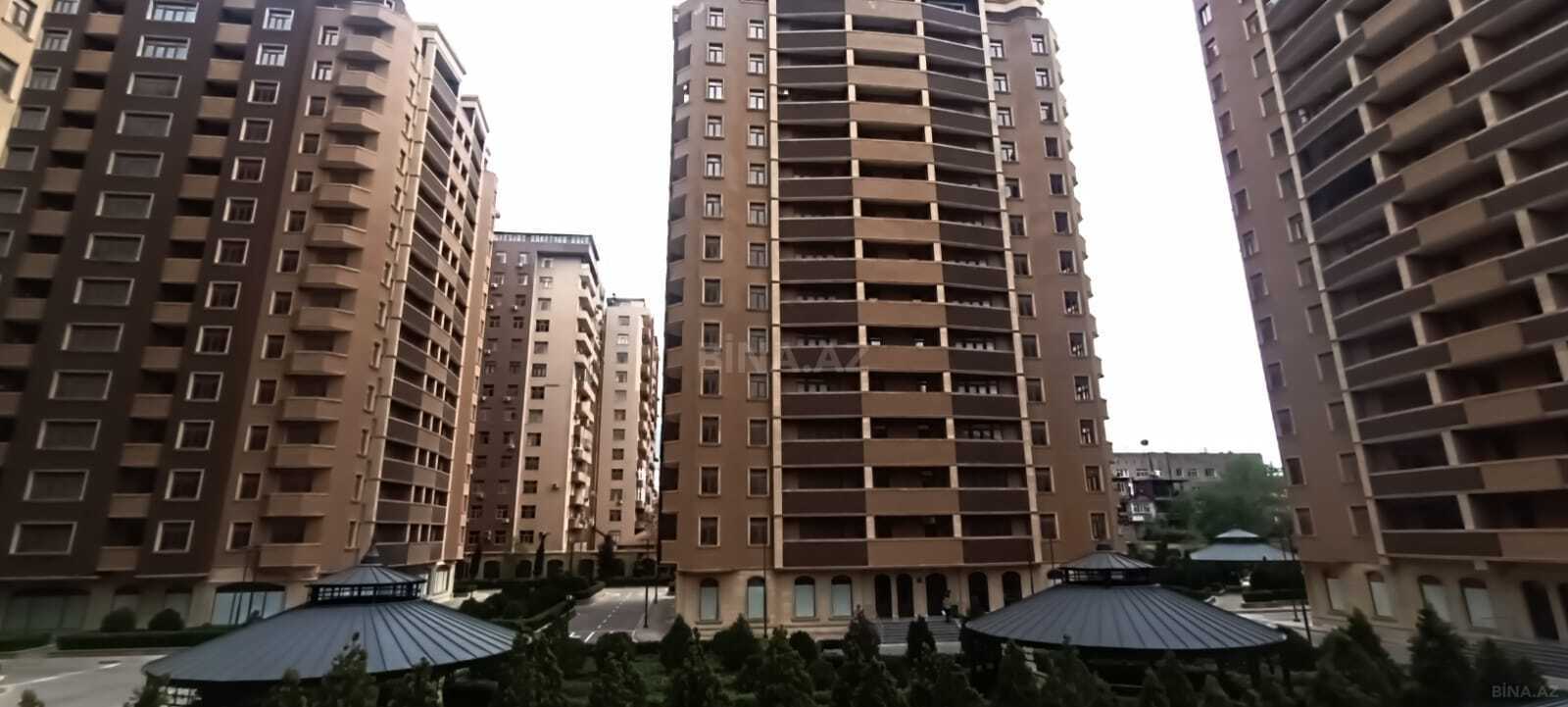 2 otaqlı yeni tikili 114 m², 28 May m.