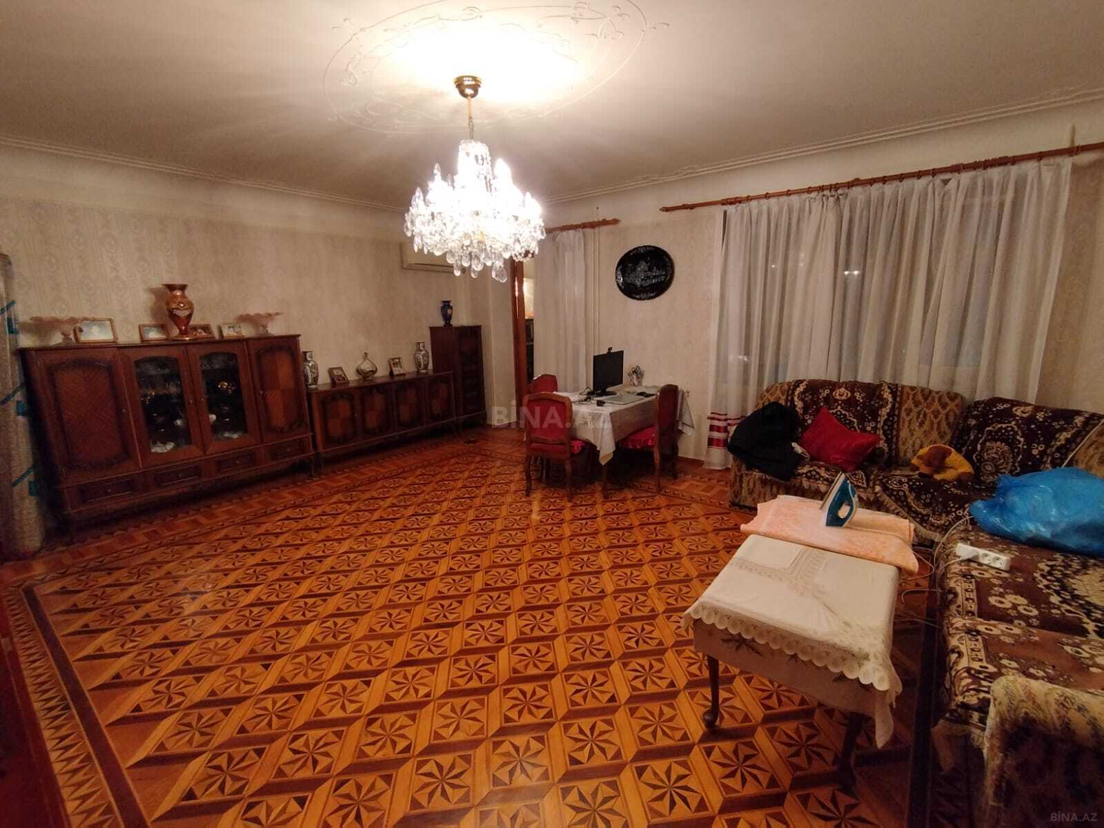 Satılır 3 otaqlı köhnə tikili 100 m², Nəriman Nərimanov m.
