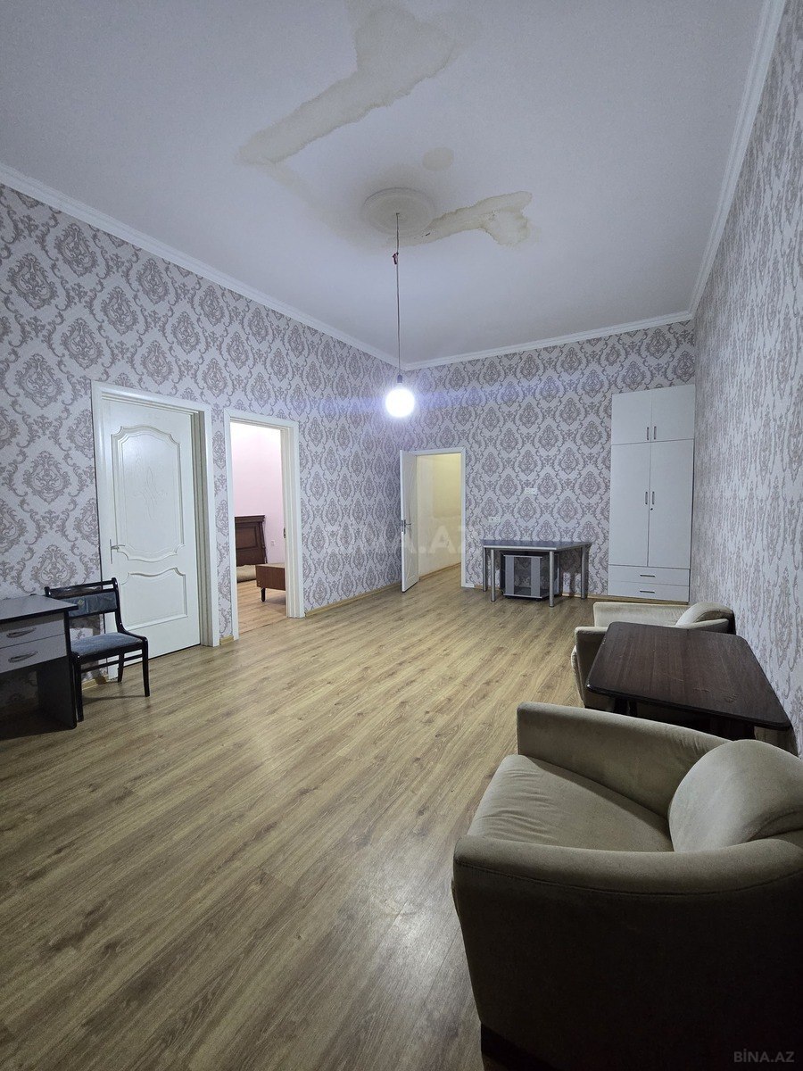 3 otaqlı köhnə tikili 100 m², Nizami m.