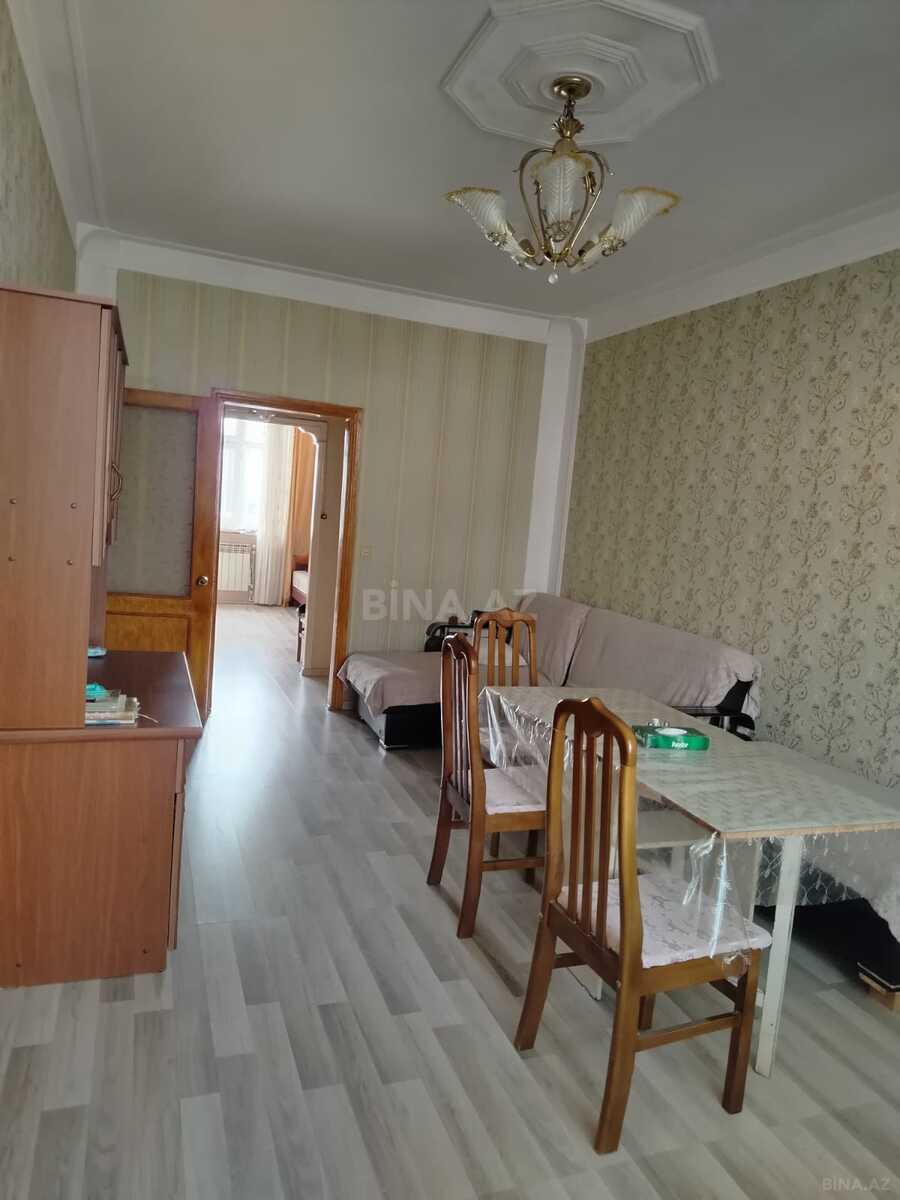 2 otaqlı köhnə tikili 60 m², Memar Əcəmi m.