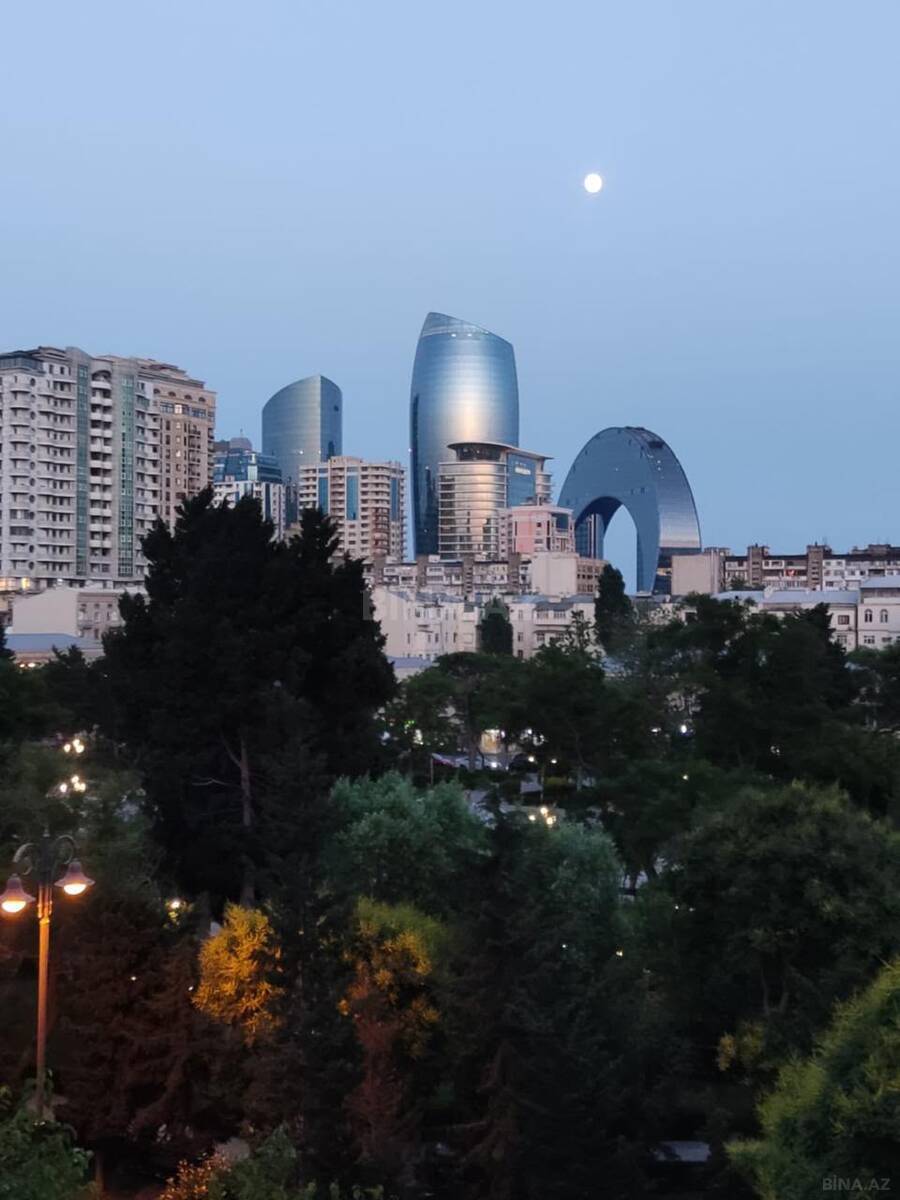 2 otaqlı köhnə tikili 58 m², 28 May m. - əsas şəkil