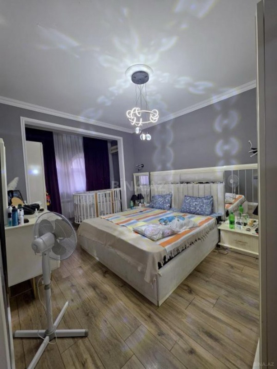 3 otaqlı köhnə tikili 90 m², Memar Əcəmi m.