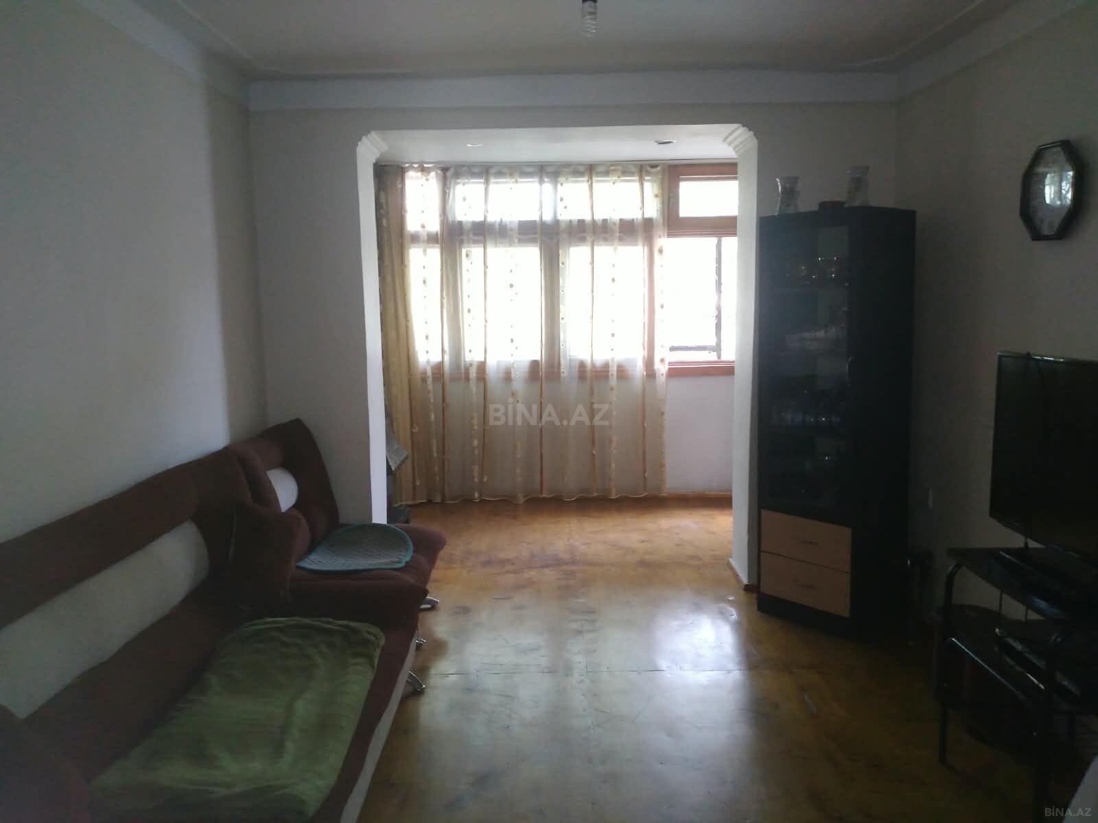 2 otaqlı köhnə tikili 50 m², Bakıxanov q.