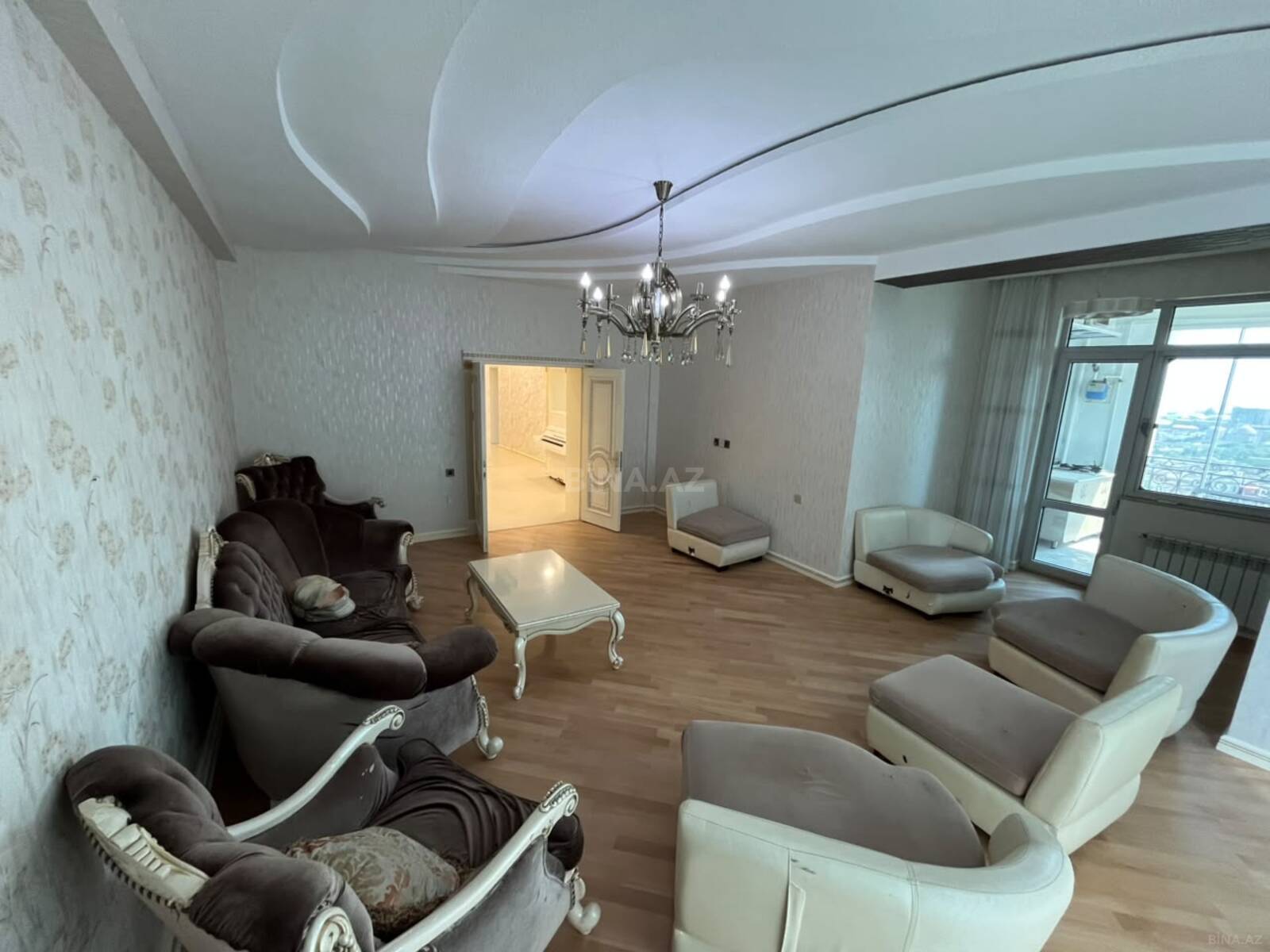 5 otaqlı yeni tikili 185 m², Nizami m.