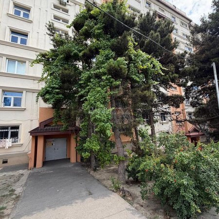 3 otaqlı köhnə tikili 80 m², Nəsimi m.