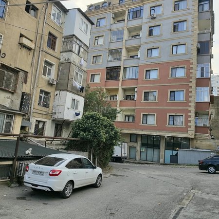 2 otaqlı köhnə tikili 50 m², İnşaatçılar m.