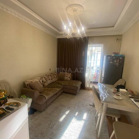 2 otaqlı köhnə tikili 40 m², İnşaatçılar m.
