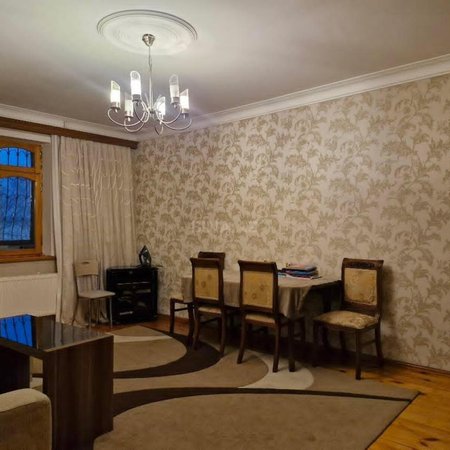 3 otaqlı köhnə tikili 75 m², Badamdar q.