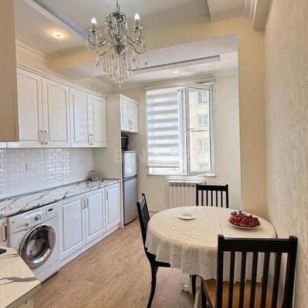 2 otaqlı köhnə tikili 86 m², Abşeron r.