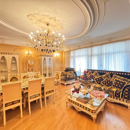 4 otaqlı yeni tikili 217 m², 28 May m.