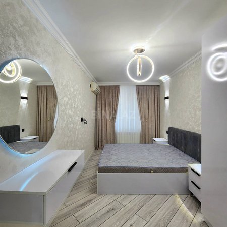 3 otaqlı köhnə tikili 67 m², Gənclik m.