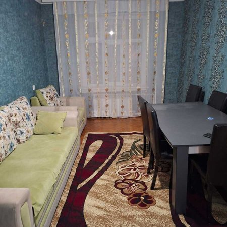 2 otaqlı köhnə tikili 60 m², Həzi Aslanov m.