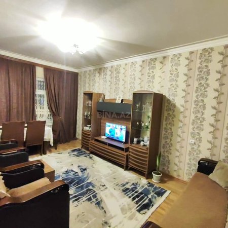 2 otaqlı köhnə tikili 60 m², Qaraçuxur q.