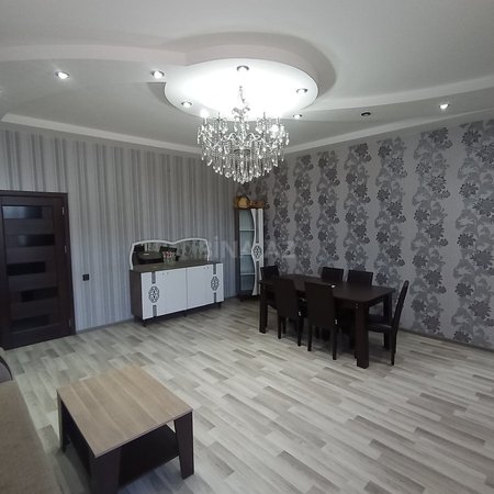 3 otaqlı yeni tikili 130 m², Xalqlar Dostluğu m.