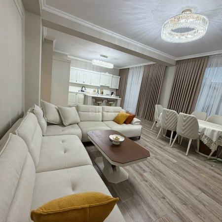 4 otaqlı yeni tikili 160 m², Ağ şəhər q.