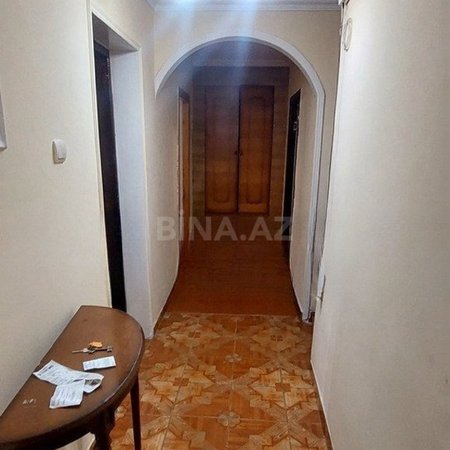3 otaqlı köhnə tikili 70 m², Neftçilər m.