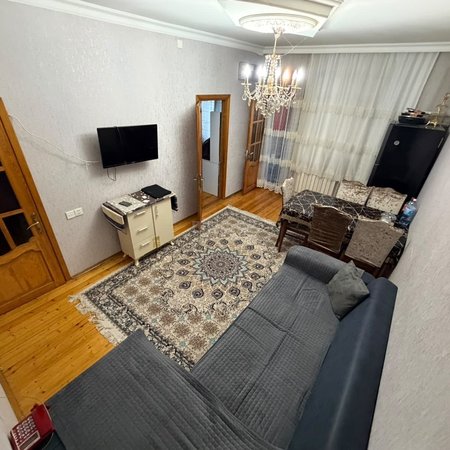 2 otaqlı köhnə tikili 45 m², Memar Əcəmi m.