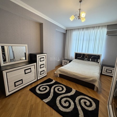 3 otaqlı yeni tikili 135 m², Şah İsmayıl Xətai m.