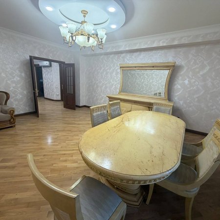 3 otaqlı yeni tikili 130 m², Nəriman Nərimanov m.