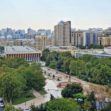 4 otaqlı yeni tikili 202 m², 28 May m.