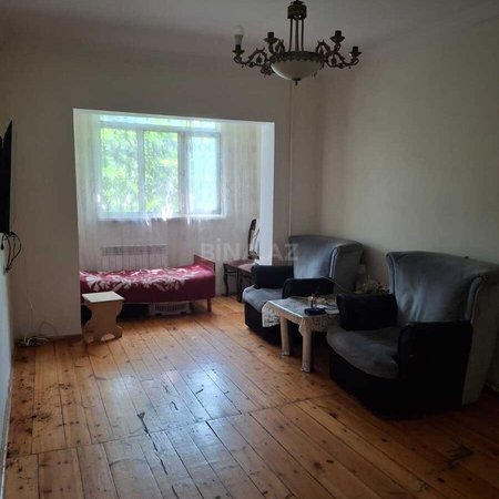 4 otaqlı köhnə tikili 90 m², İnşaatçılar m.