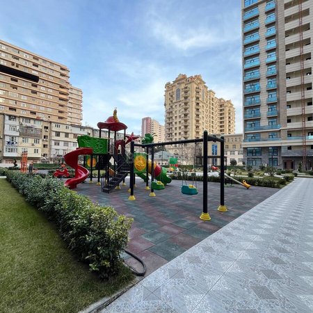 4 otaqlı yeni tikili 160 m², Nizami m.