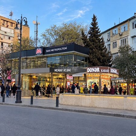 2 otaqlı köhnə tikili 50 m², Memar Əcəmi m.