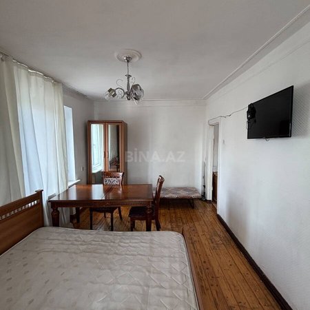 1 otaqlı köhnə tikili 35 m², Gənclik m.